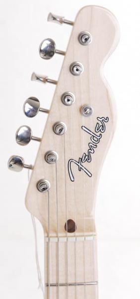 Fender Custom Shop '51 Nocaster in SeaFoam Green
Headstock