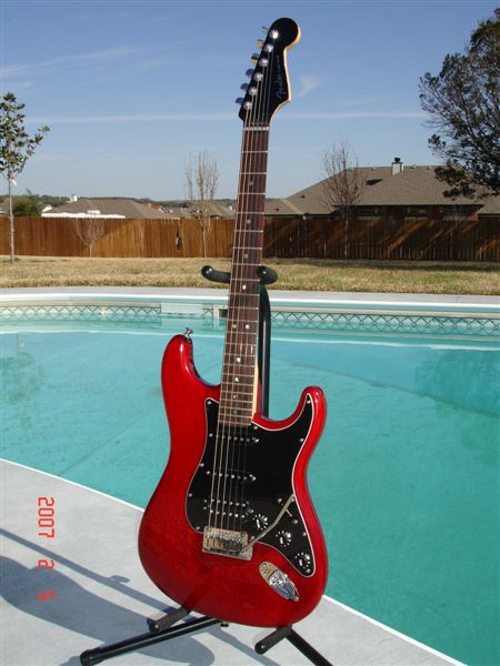 American Deluxe Hss Stratocaster Lsr Roller