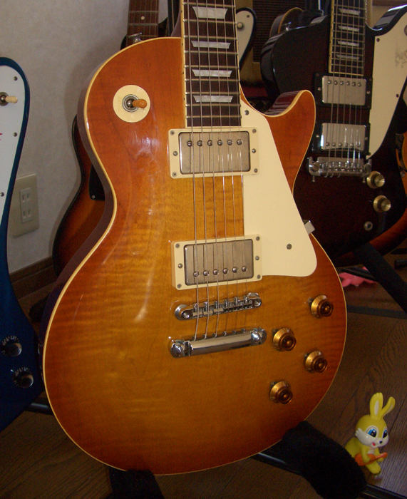 Tokai "Love Rock" Les Paul - Body Closeup by Cato in Cato's unbelievably great gear collection